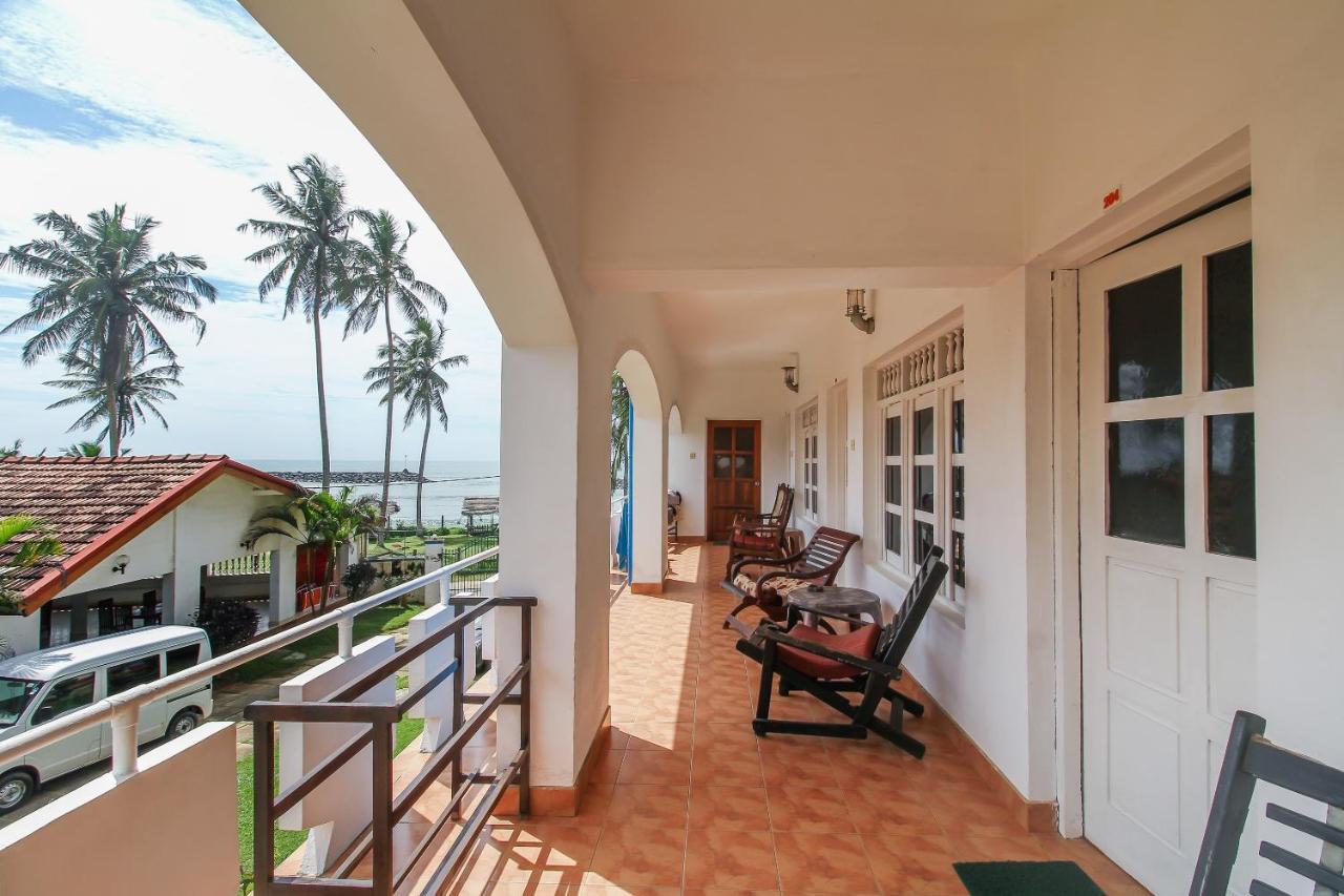 Oyo 490 Shangrela Beach Resort Ambalangoda  Exterior photo